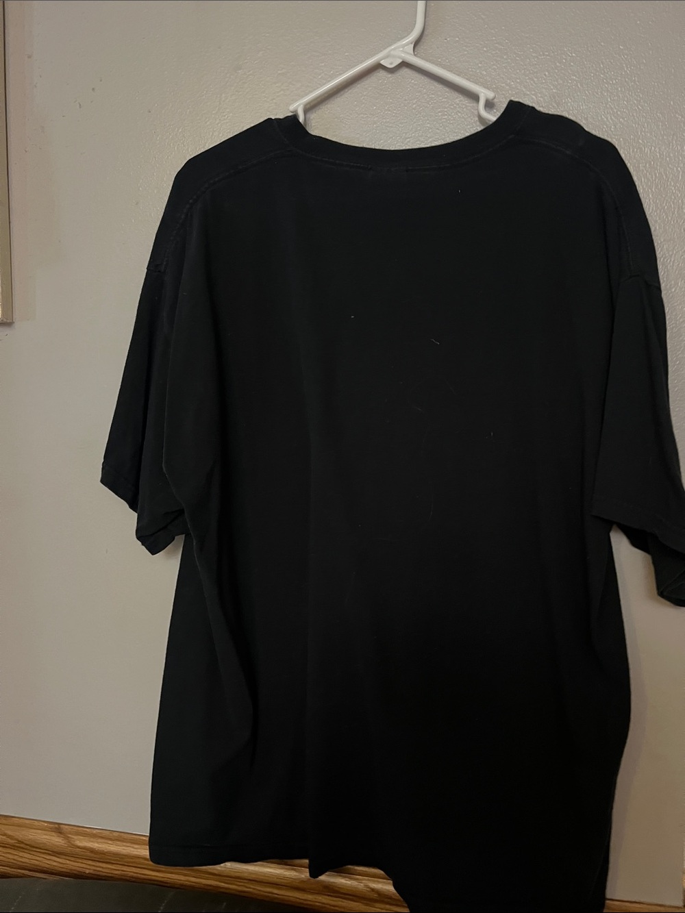 Gildan Black Short Sleeve Skull Graphic Tee with Red Accents - Picture 2 of 3
